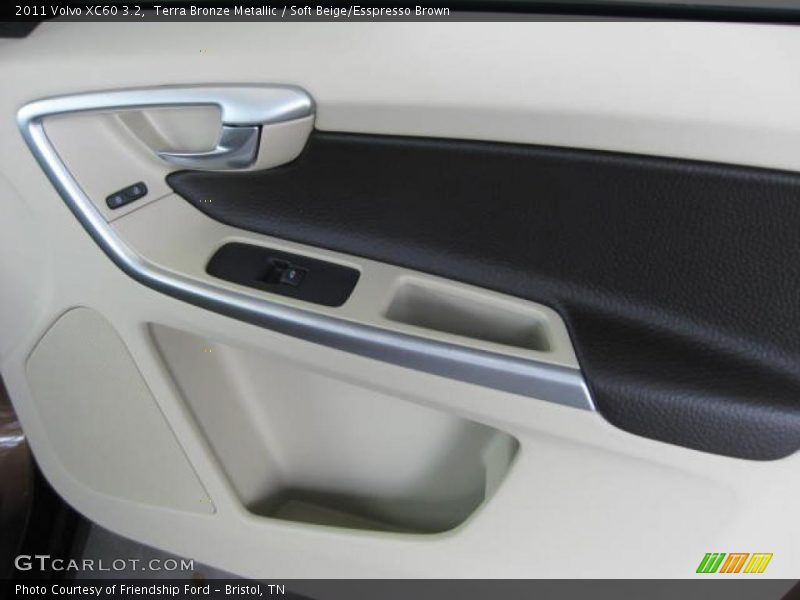 Terra Bronze Metallic / Soft Beige/Esspresso Brown 2011 Volvo XC60 3.2