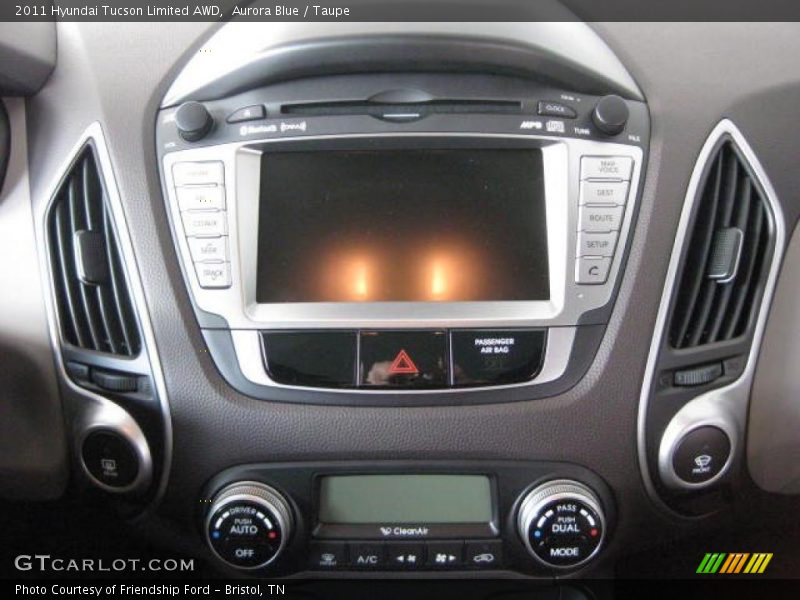 Controls of 2011 Tucson Limited AWD
