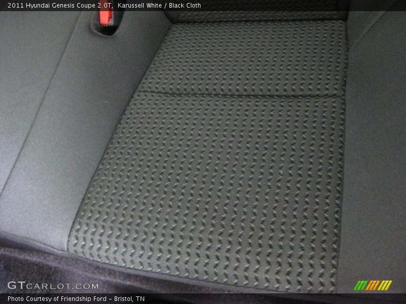 Karussell White / Black Cloth 2011 Hyundai Genesis Coupe 2.0T