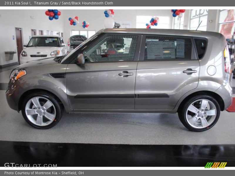 Titanium Gray / Sand/Black Houndstooth Cloth 2011 Kia Soul !