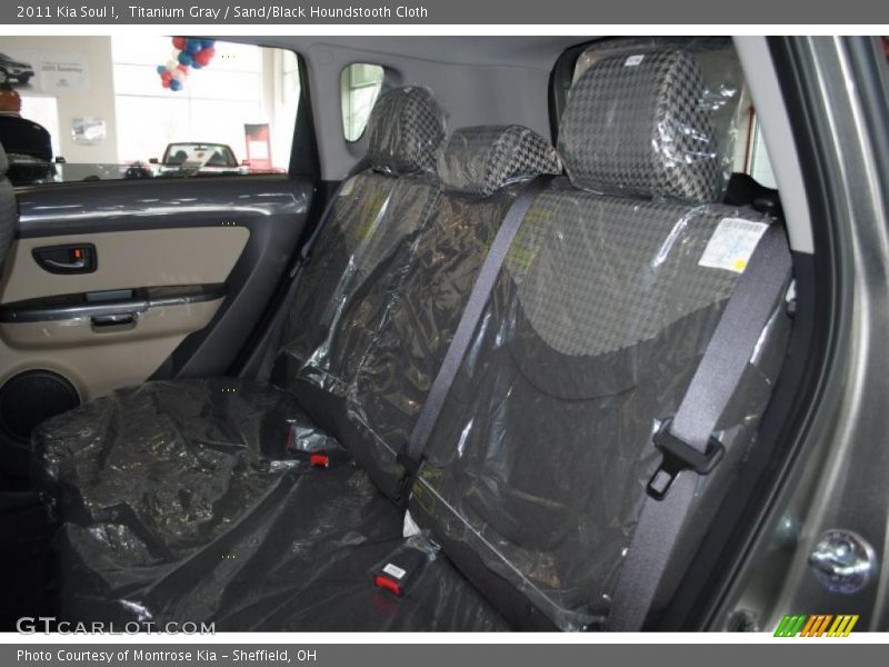 Titanium Gray / Sand/Black Houndstooth Cloth 2011 Kia Soul !