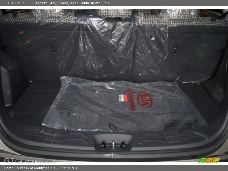 Titanium Gray / Sand/Black Houndstooth Cloth 2011 Kia Soul !