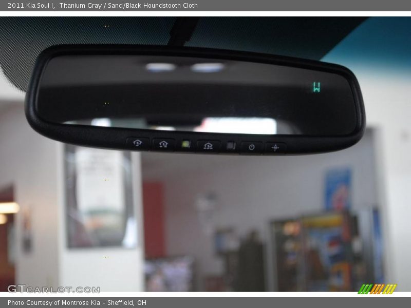 Titanium Gray / Sand/Black Houndstooth Cloth 2011 Kia Soul !
