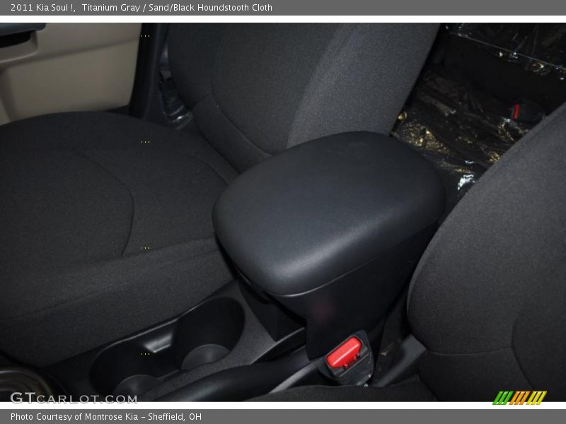 Titanium Gray / Sand/Black Houndstooth Cloth 2011 Kia Soul !