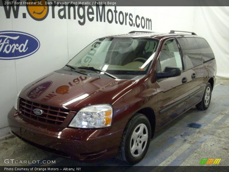 Dark Toreador Red Metallic / Pebble Beige 2007 Ford Freestar SE