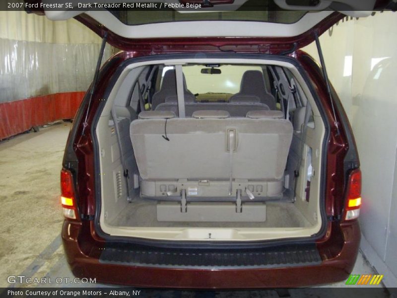 Dark Toreador Red Metallic / Pebble Beige 2007 Ford Freestar SE