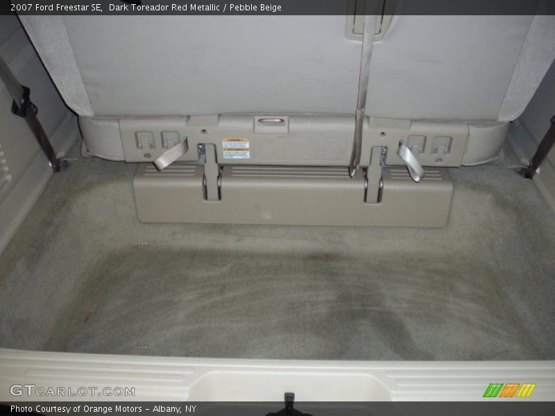 Dark Toreador Red Metallic / Pebble Beige 2007 Ford Freestar SE