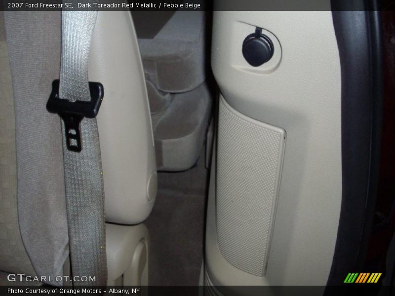 Dark Toreador Red Metallic / Pebble Beige 2007 Ford Freestar SE