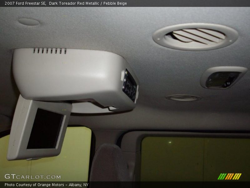 Dark Toreador Red Metallic / Pebble Beige 2007 Ford Freestar SE