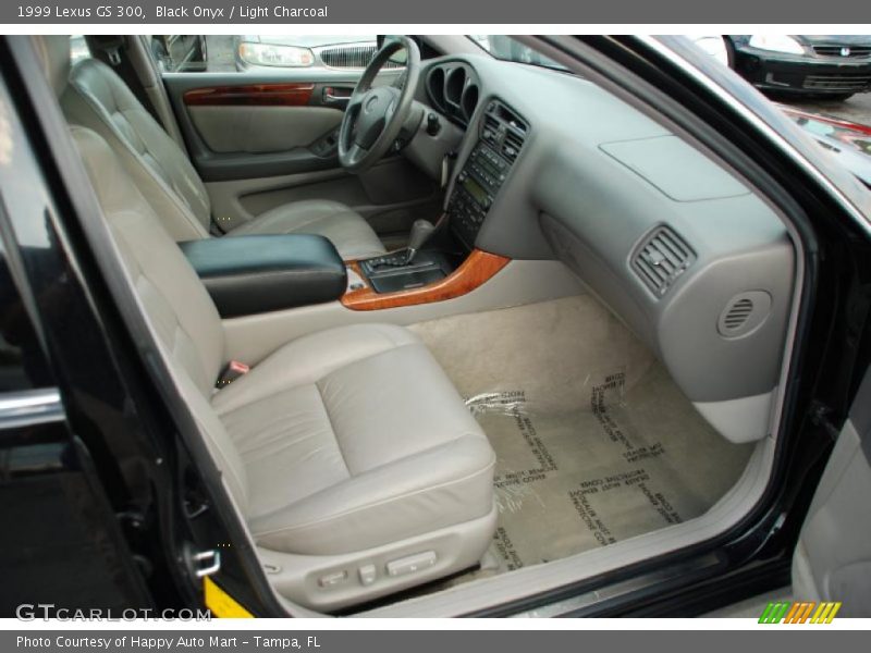 Black Onyx / Light Charcoal 1999 Lexus GS 300