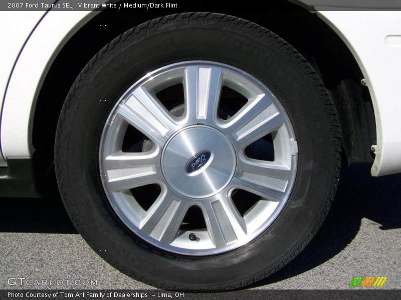 Vibrant White / Medium/Dark Flint 2007 Ford Taurus SEL