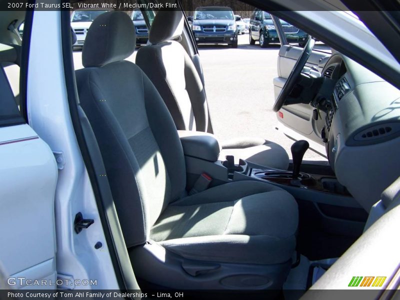 Vibrant White / Medium/Dark Flint 2007 Ford Taurus SEL