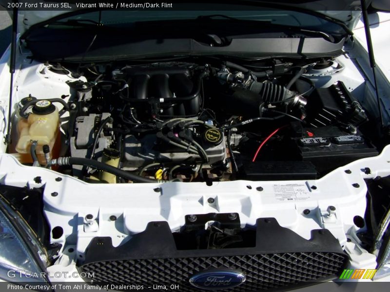 Vibrant White / Medium/Dark Flint 2007 Ford Taurus SEL