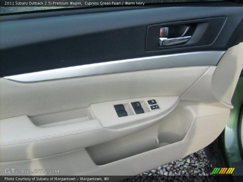 Cypress Green Pearl / Warm Ivory 2011 Subaru Outback 2.5i Premium Wagon
