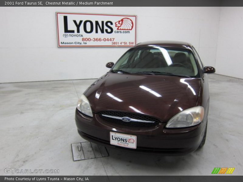 Chestnut Metallic / Medium Parchment 2001 Ford Taurus SE