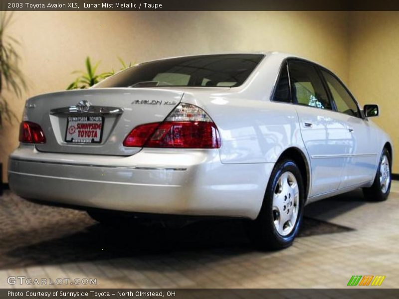 Lunar Mist Metallic / Taupe 2003 Toyota Avalon XLS