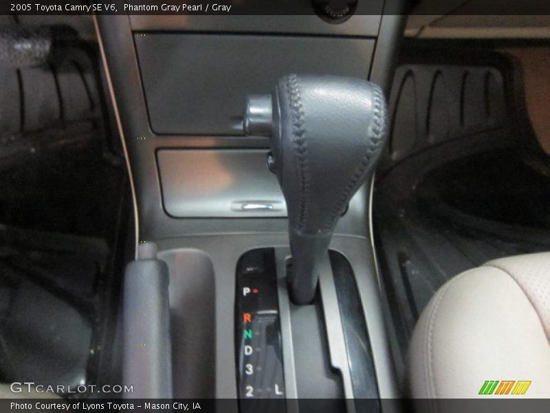 Phantom Gray Pearl / Gray 2005 Toyota Camry SE V6