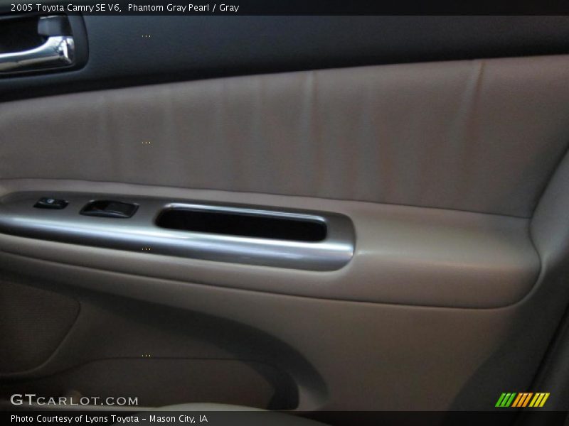 Phantom Gray Pearl / Gray 2005 Toyota Camry SE V6