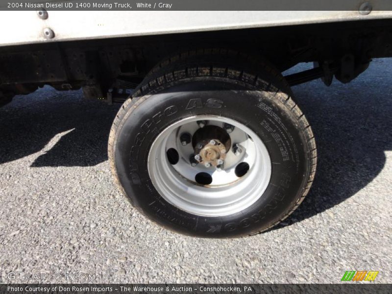 White / Gray 2004 Nissan Diesel UD 1400 Moving Truck