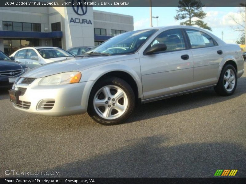 Bright Silver Metallic / Dark Slate Gray 2004 Dodge Stratus SE Sedan