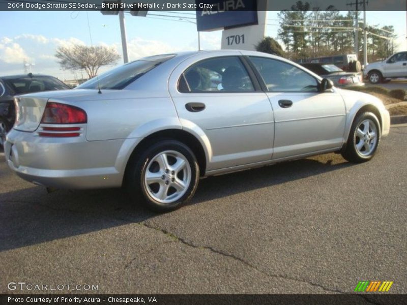 Bright Silver Metallic / Dark Slate Gray 2004 Dodge Stratus SE Sedan