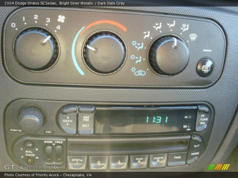 Bright Silver Metallic / Dark Slate Gray 2004 Dodge Stratus SE Sedan