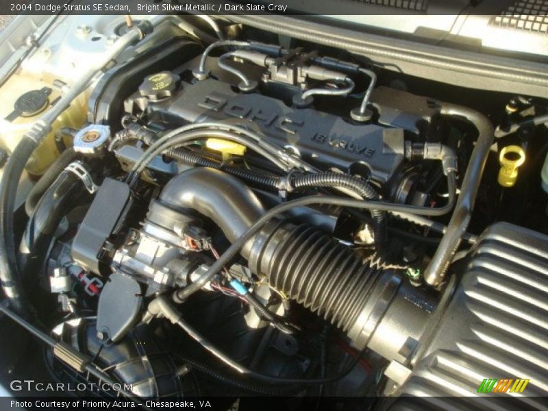 Bright Silver Metallic / Dark Slate Gray 2004 Dodge Stratus SE Sedan