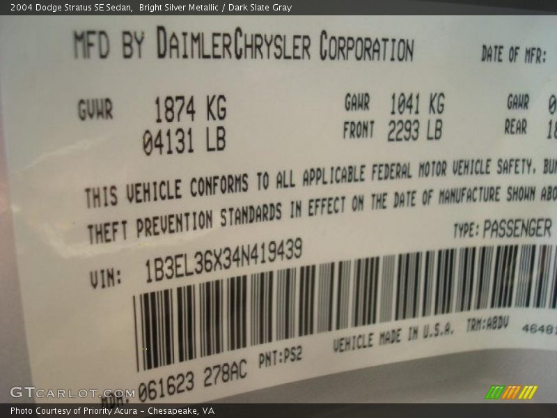 Bright Silver Metallic / Dark Slate Gray 2004 Dodge Stratus SE Sedan