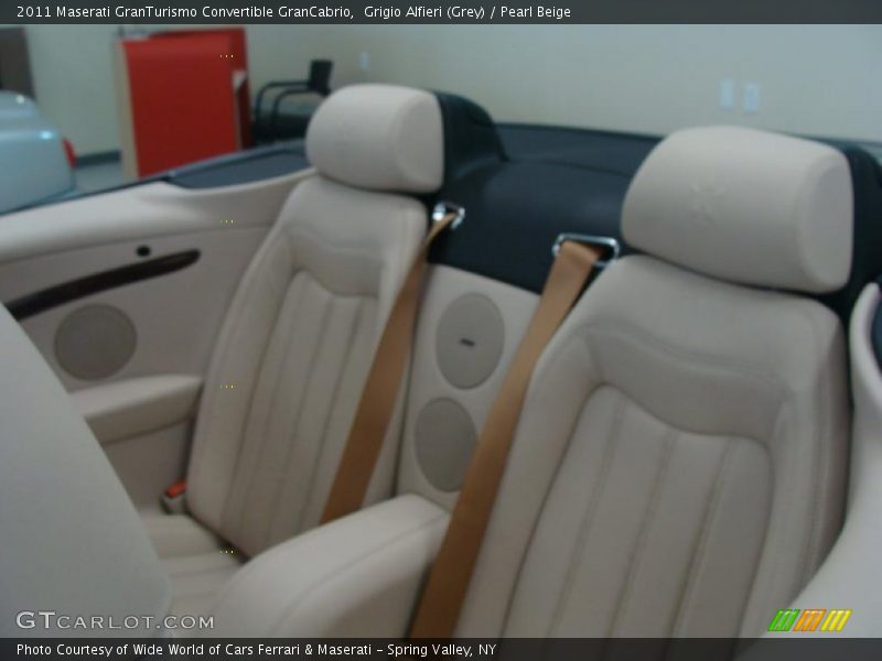 Grigio Alfieri (Grey) / Pearl Beige 2011 Maserati GranTurismo Convertible GranCabrio