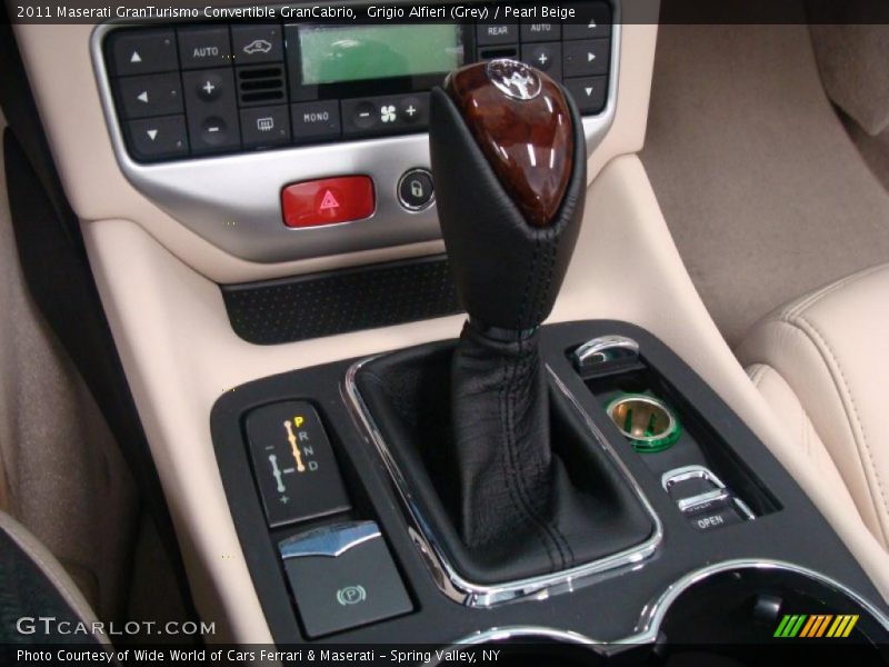 Grigio Alfieri (Grey) / Pearl Beige 2011 Maserati GranTurismo Convertible GranCabrio