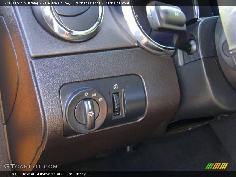 Grabber Orange / Dark Charcoal 2008 Ford Mustang V6 Deluxe Coupe