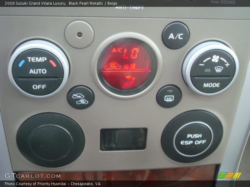Controls of 2009 Grand Vitara Luxury