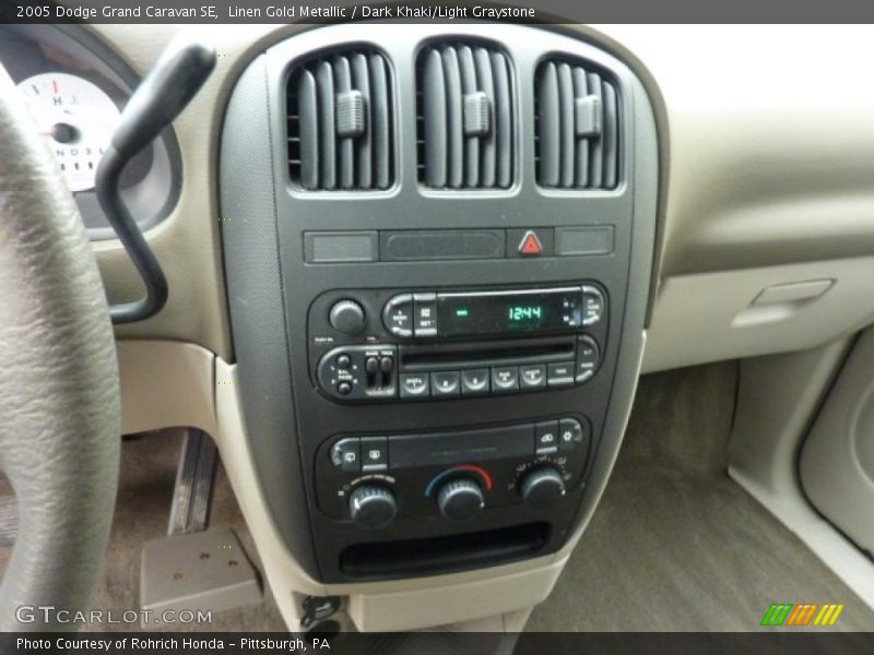 Linen Gold Metallic / Dark Khaki/Light Graystone 2005 Dodge Grand Caravan SE