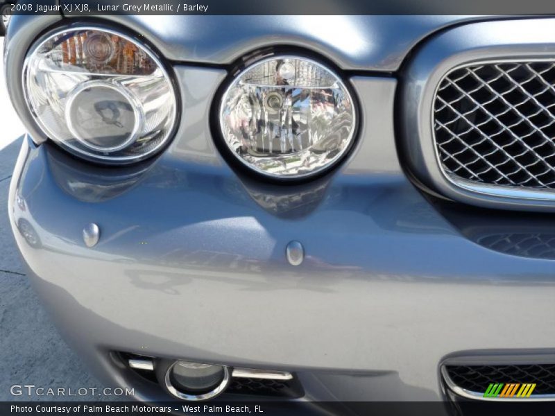 Lunar Grey Metallic / Barley 2008 Jaguar XJ XJ8