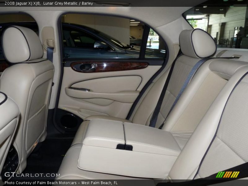 Lunar Grey Metallic / Barley 2008 Jaguar XJ XJ8