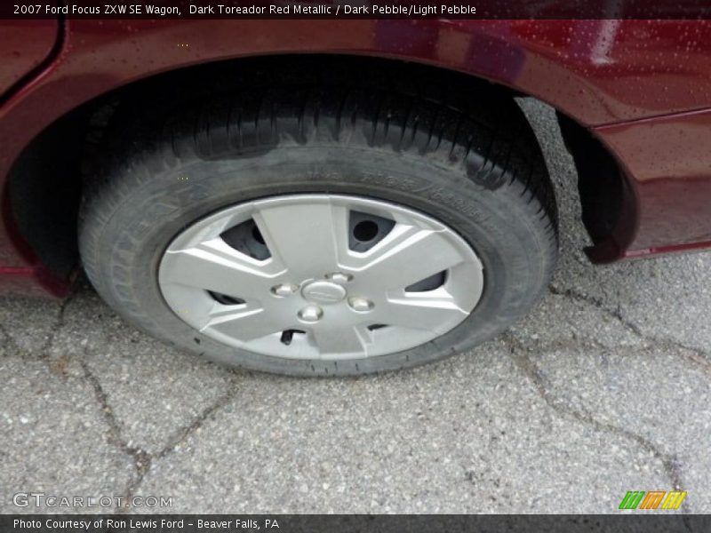 Dark Toreador Red Metallic / Dark Pebble/Light Pebble 2007 Ford Focus ZXW SE Wagon