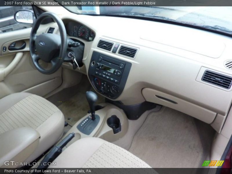  2007 Focus ZXW SE Wagon Dark Pebble/Light Pebble Interior