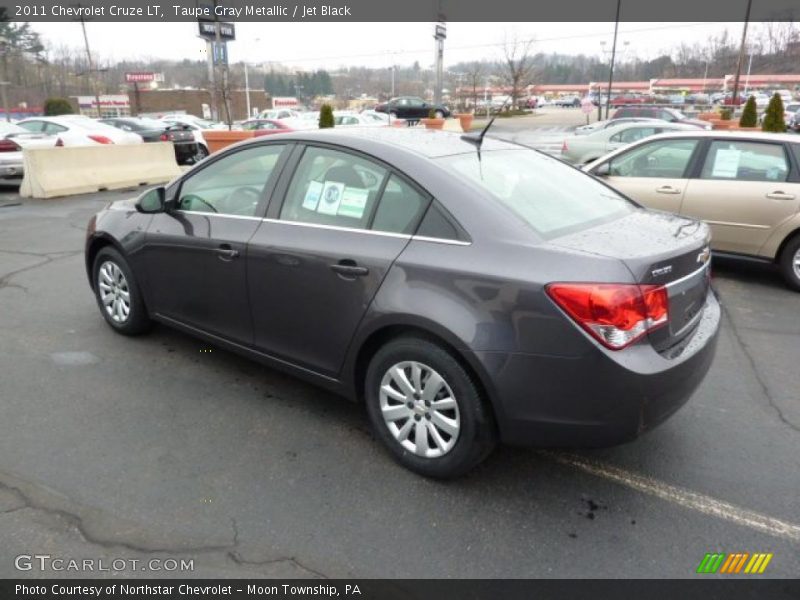 Taupe Gray Metallic / Jet Black 2011 Chevrolet Cruze LT