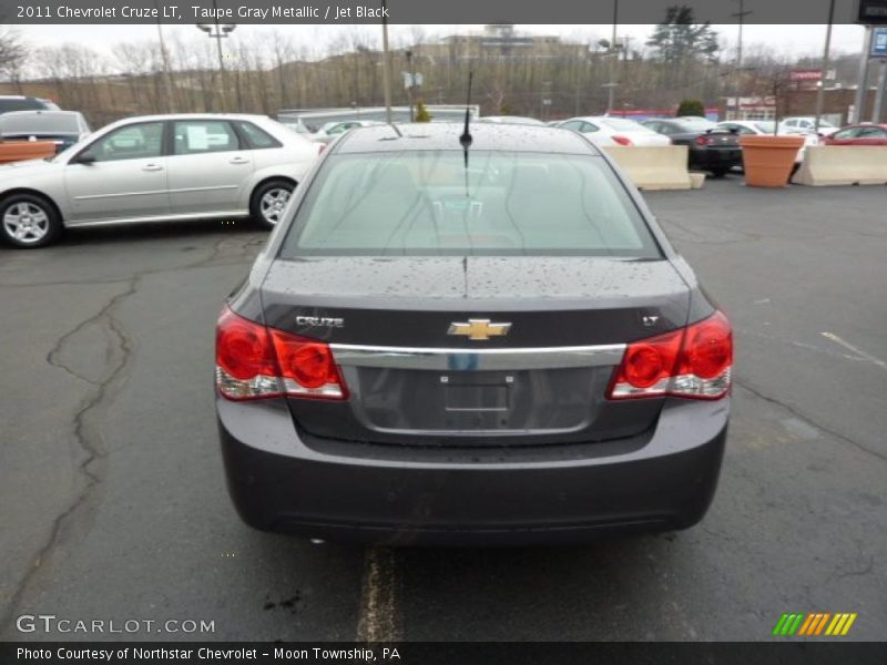 Taupe Gray Metallic / Jet Black 2011 Chevrolet Cruze LT