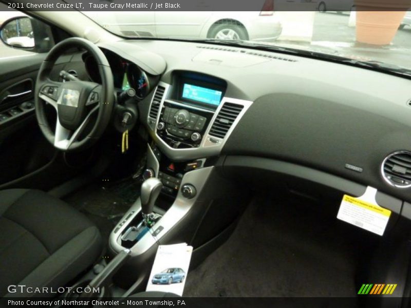 Taupe Gray Metallic / Jet Black 2011 Chevrolet Cruze LT