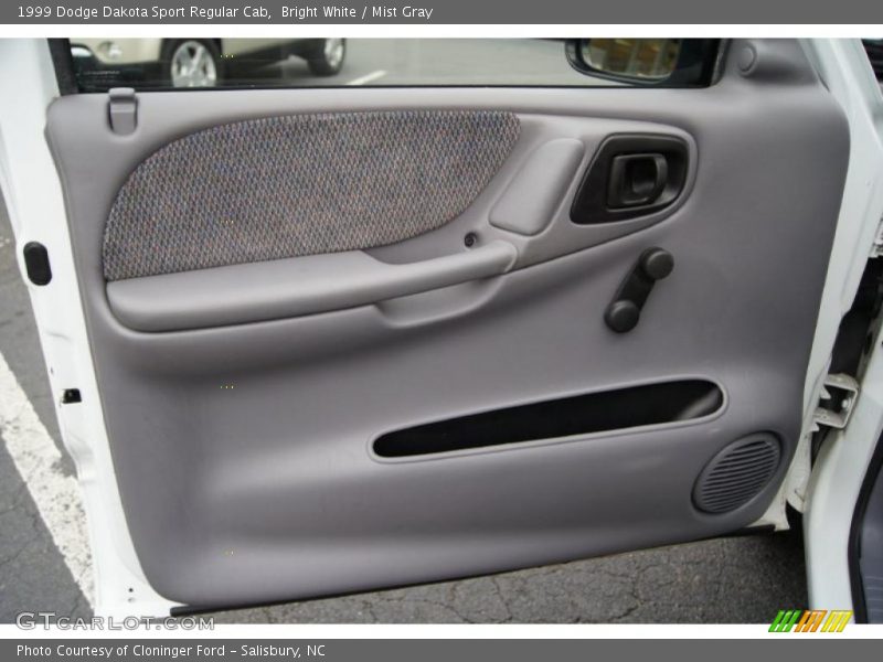 Door Panel of 1999 Dakota Sport Regular Cab