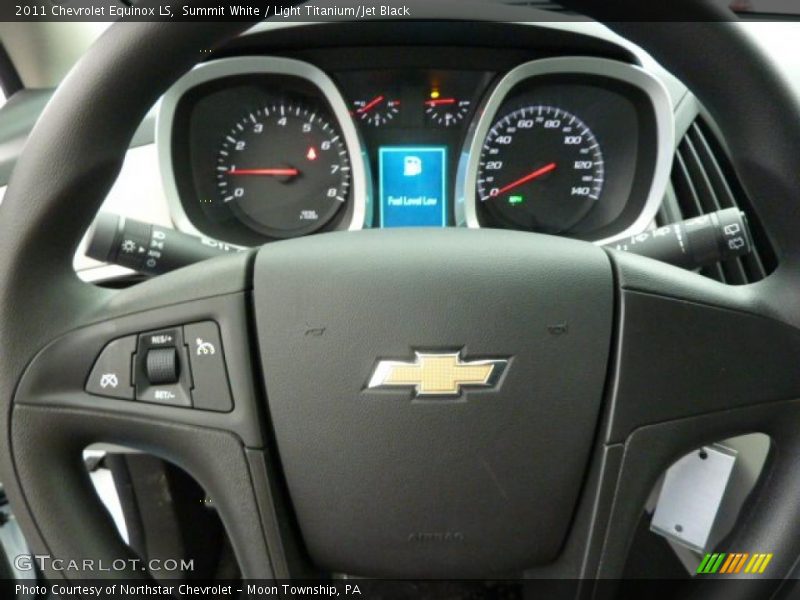 Summit White / Light Titanium/Jet Black 2011 Chevrolet Equinox LS