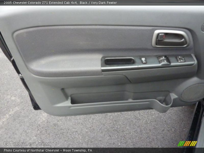 Black / Very Dark Pewter 2005 Chevrolet Colorado Z71 Extended Cab 4x4