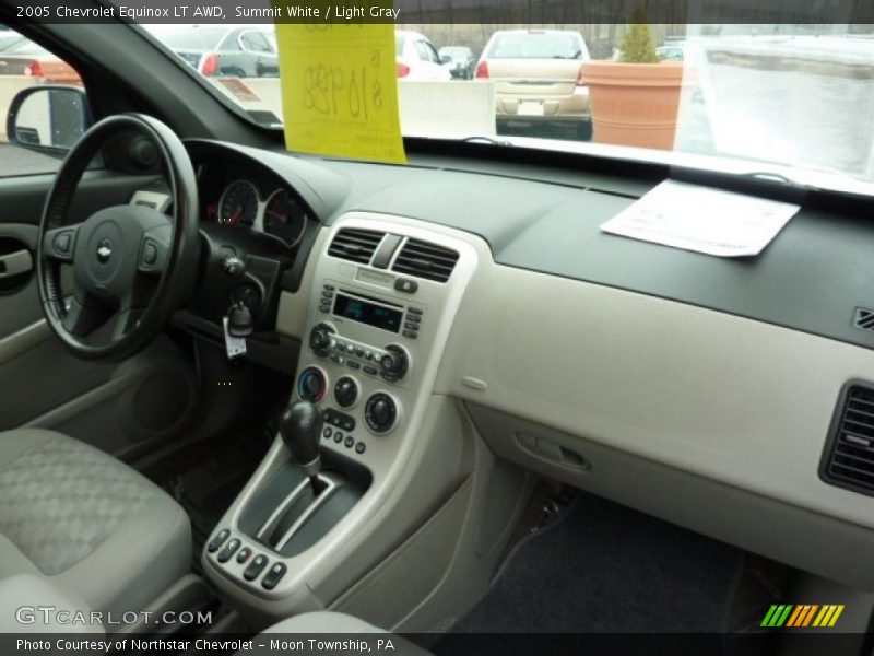 Summit White / Light Gray 2005 Chevrolet Equinox LT AWD
