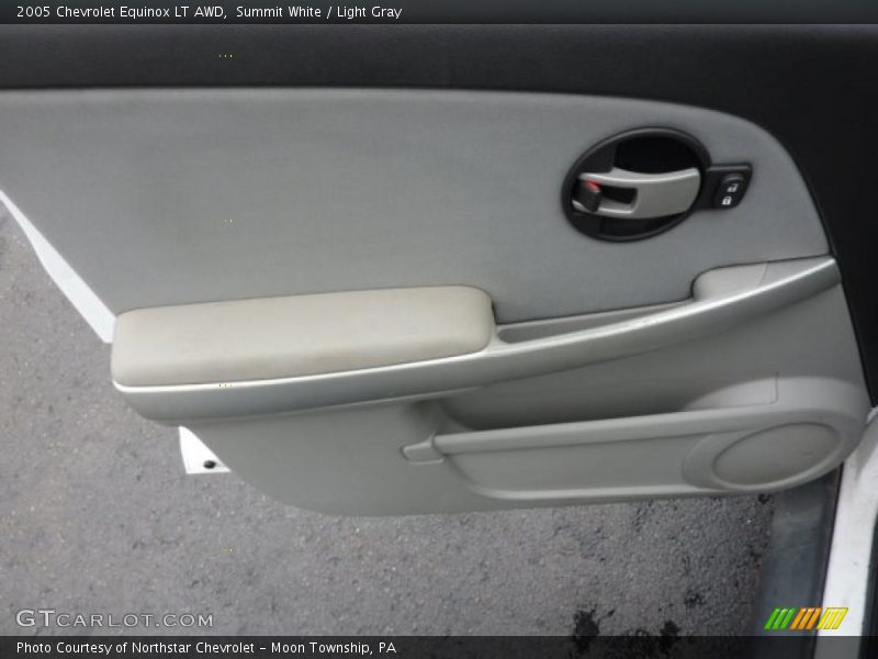 Summit White / Light Gray 2005 Chevrolet Equinox LT AWD