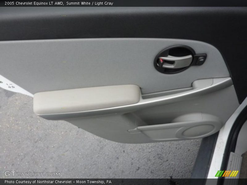 Summit White / Light Gray 2005 Chevrolet Equinox LT AWD