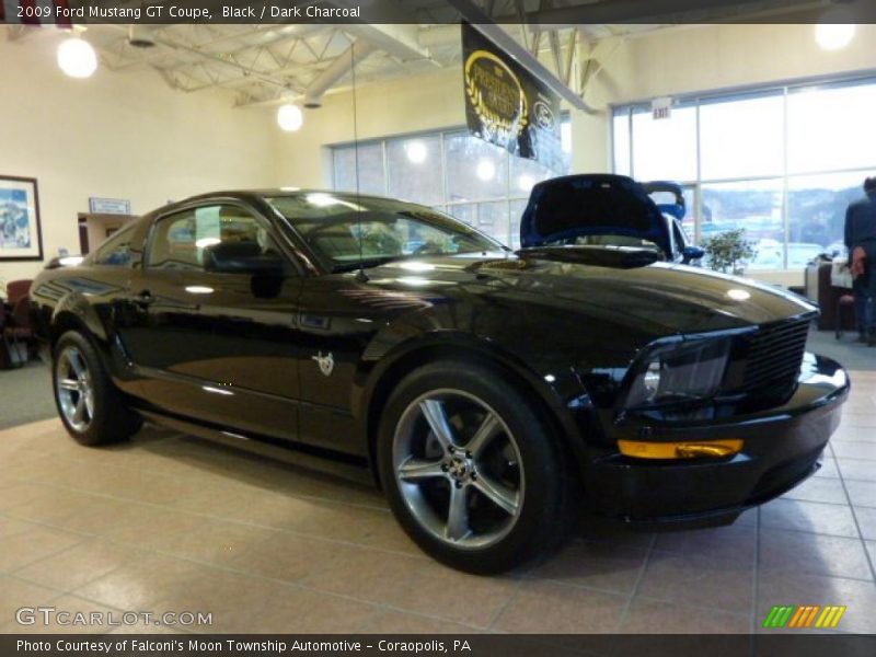 Black / Dark Charcoal 2009 Ford Mustang GT Coupe