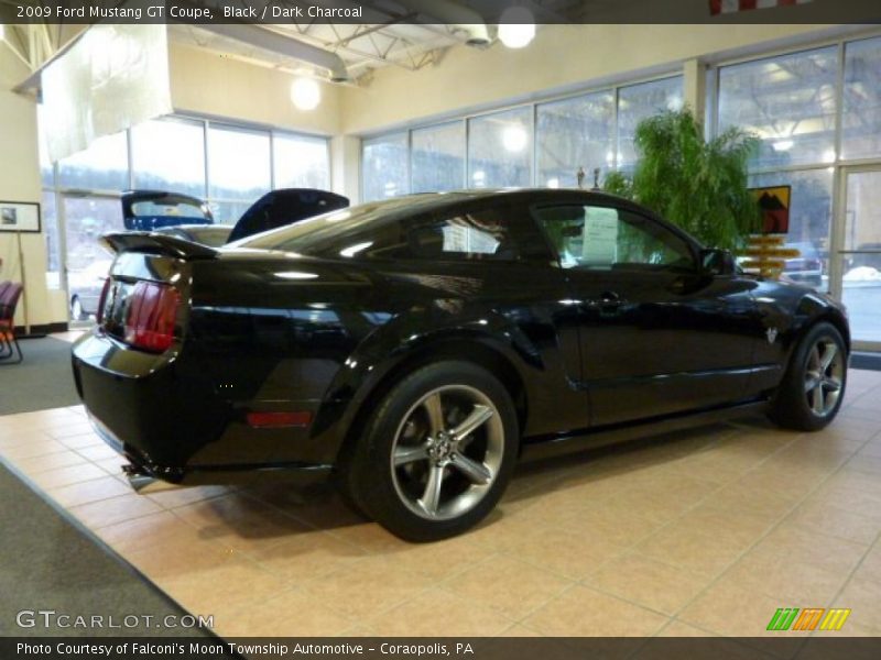 Black / Dark Charcoal 2009 Ford Mustang GT Coupe