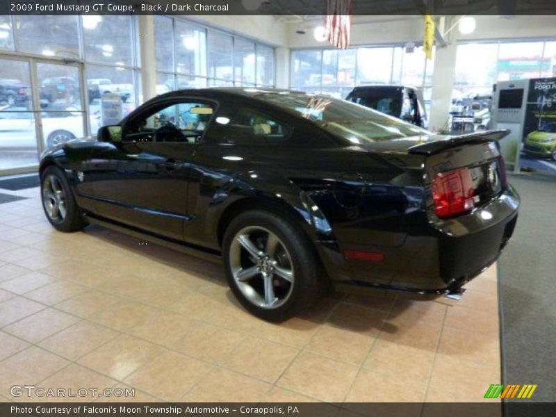 Black / Dark Charcoal 2009 Ford Mustang GT Coupe