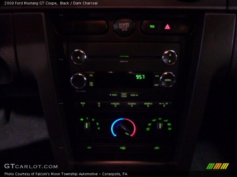 Black / Dark Charcoal 2009 Ford Mustang GT Coupe